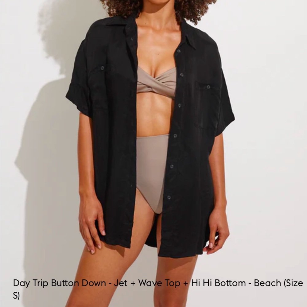 ISO Left on Friday Day trip button down, black.
Small-med